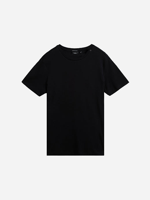 CARBON BLACK